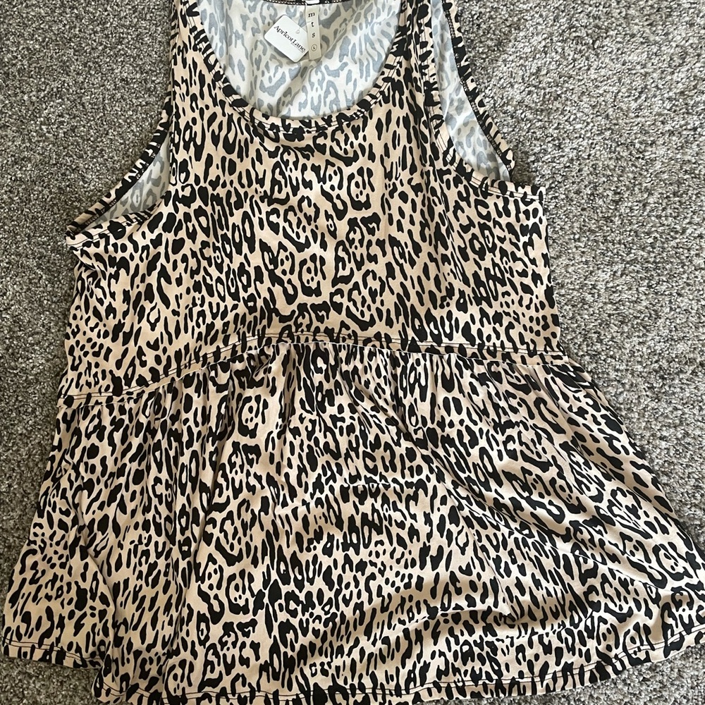 Apricot lane top